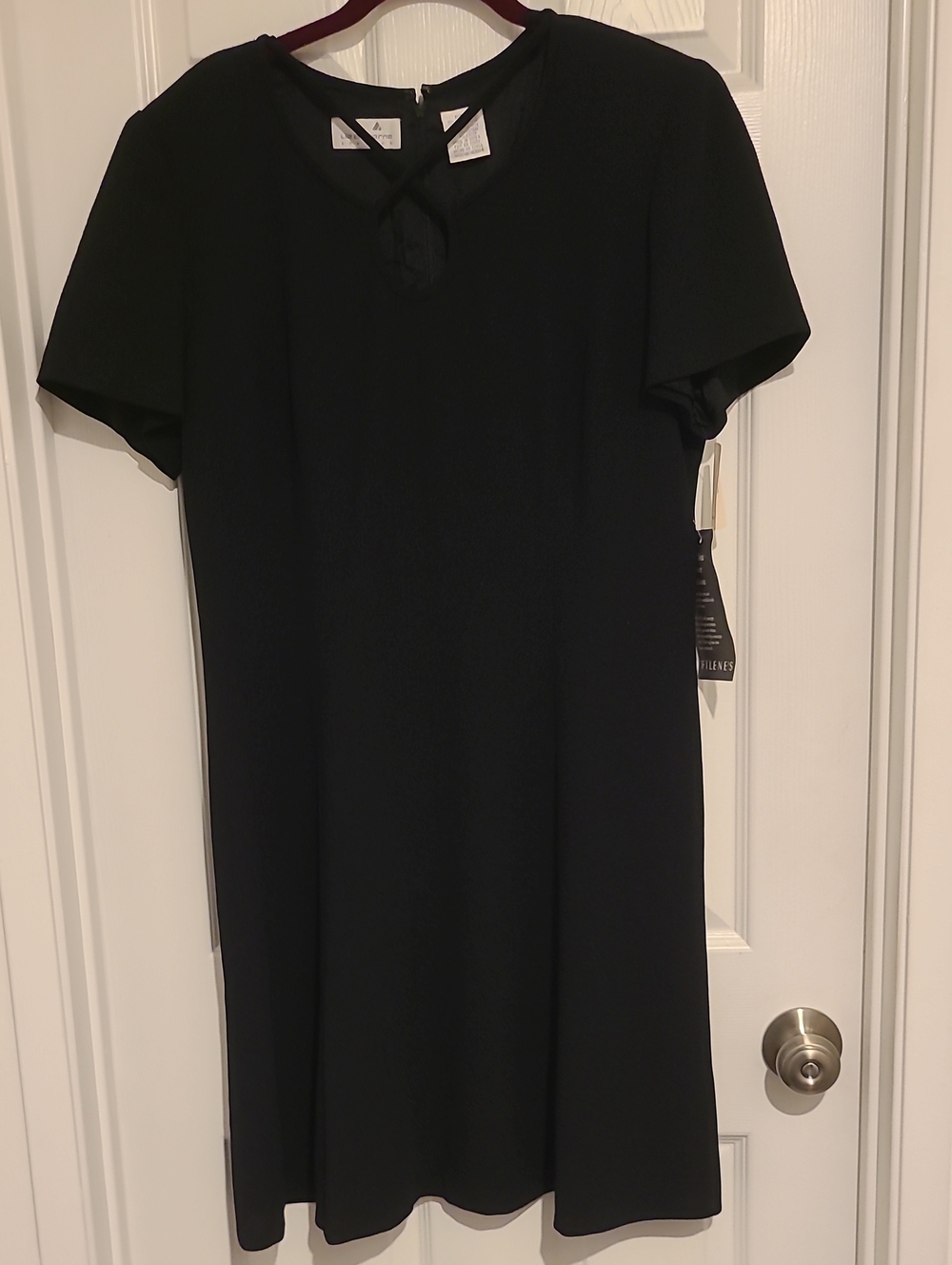Liz Claiborne Classic Black Short-Sleeve Fit & Flare Dress SIZE 16